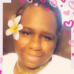 Meet your Posher, Regina